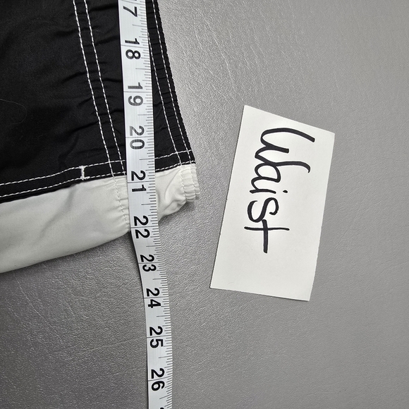 Mens hang ten black and white swim trunks size XXL - Picture 8 of 10